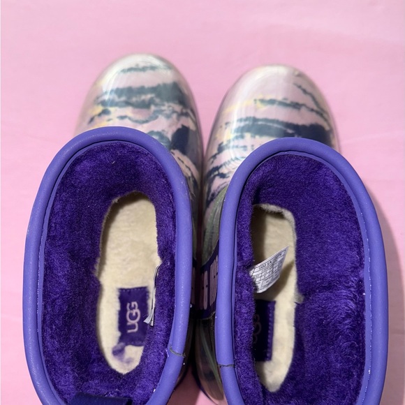 UGG Classic Clear Mini Marble
Boot | Size 8 EUC - Picture 10 of 14